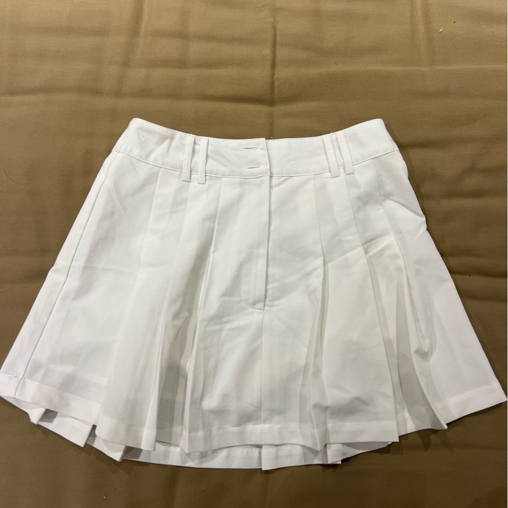 Glassons high waist tennis pleated skirt